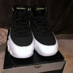 Jordan retro 9s